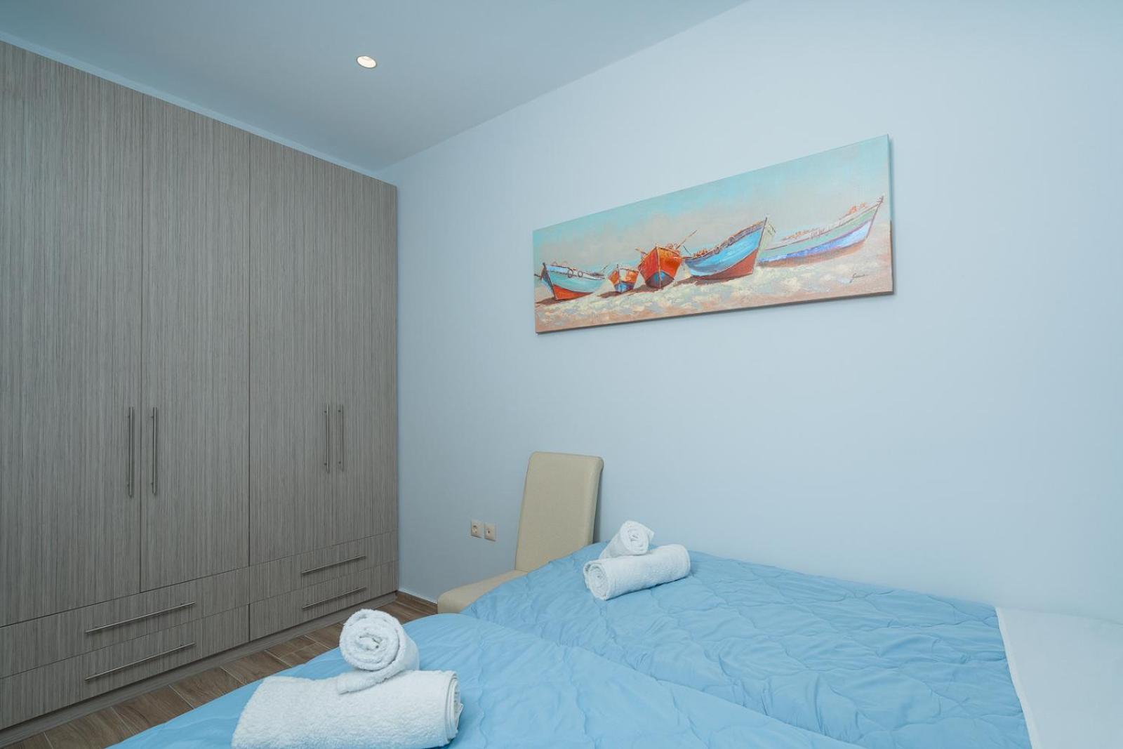 Artemis Bay Apartments Near Sea And Airport Eksteriør bilde